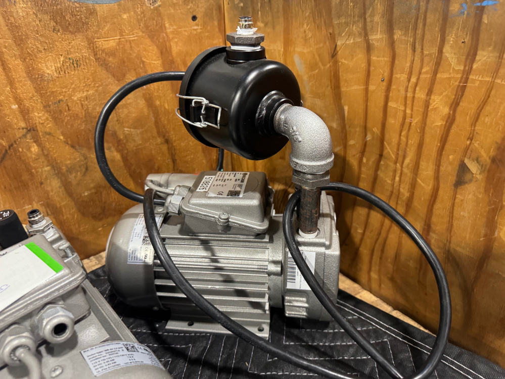 Image of Becker Vacuum Pump